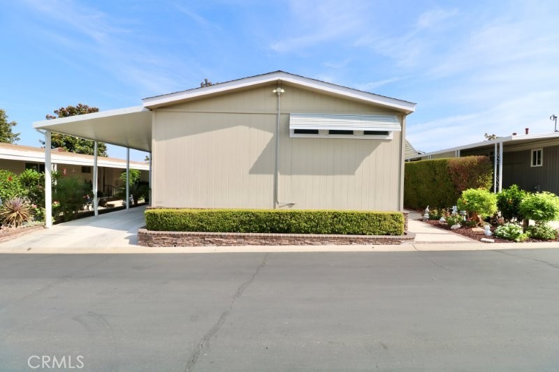 16935 Lake Forest Lane 94 Property Photo 16