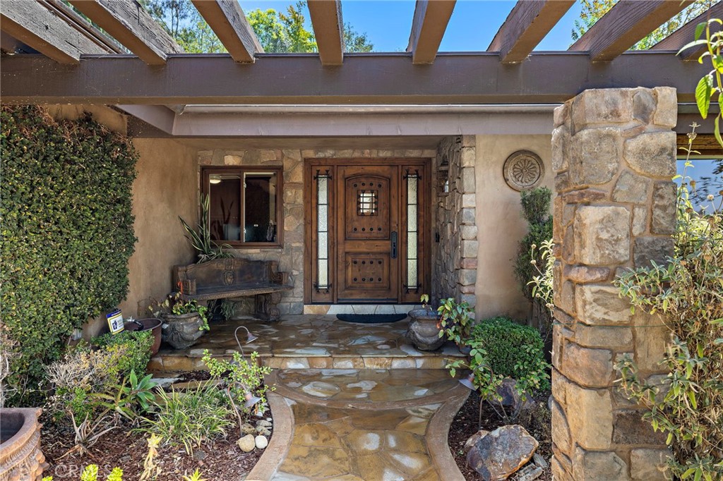 26732 Morena Property Photo 5