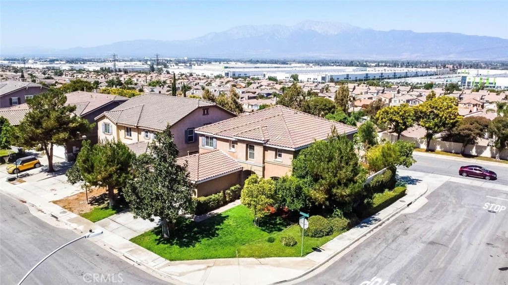 16438 Gala Property Photo 3