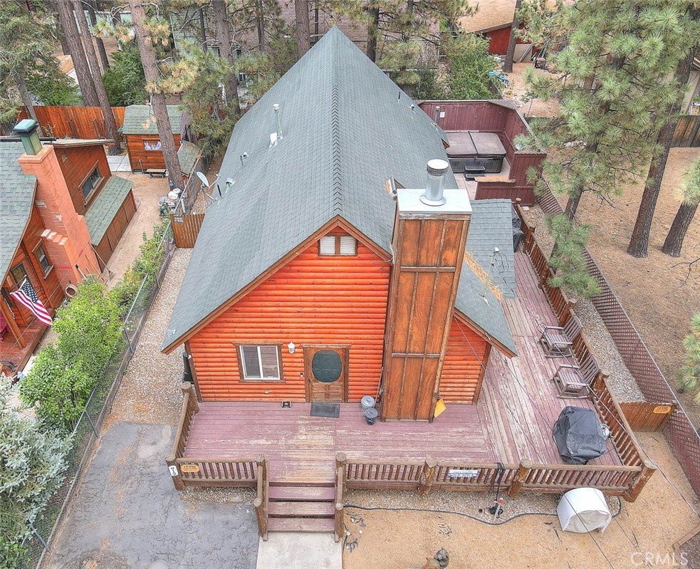 912 Nana Property Photo 1