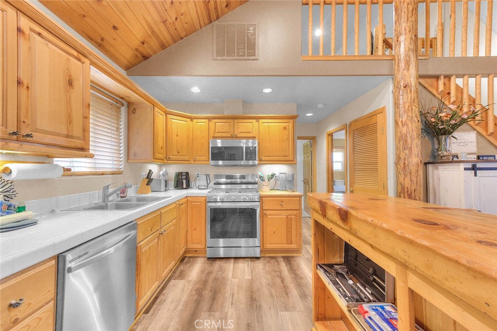 912 Nana Property Photo 9