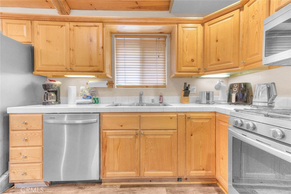 912 Nana Property Photo 12
