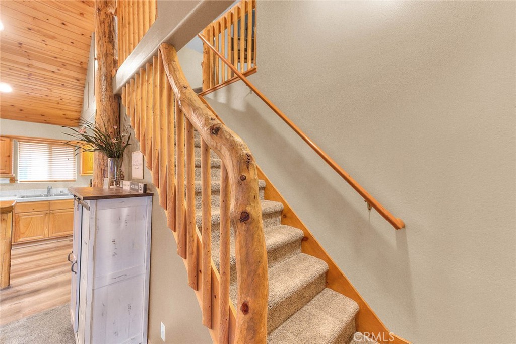 912 Nana Property Photo 36