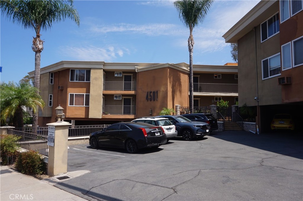 4501 Collwood Property Photo 1