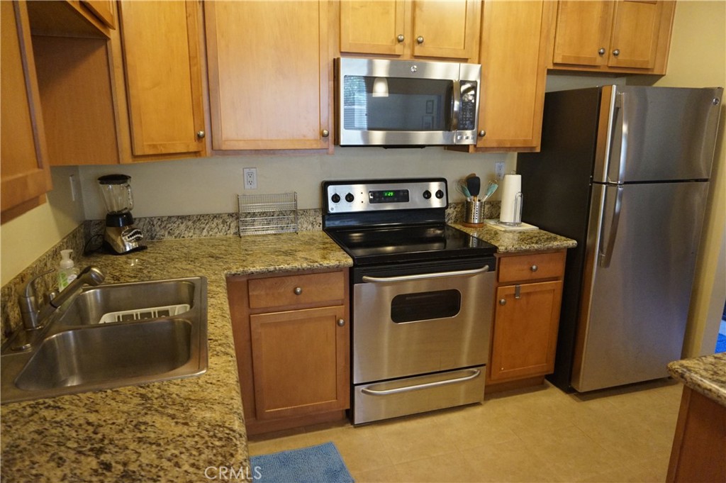 4501 Collwood Property Photo 3
