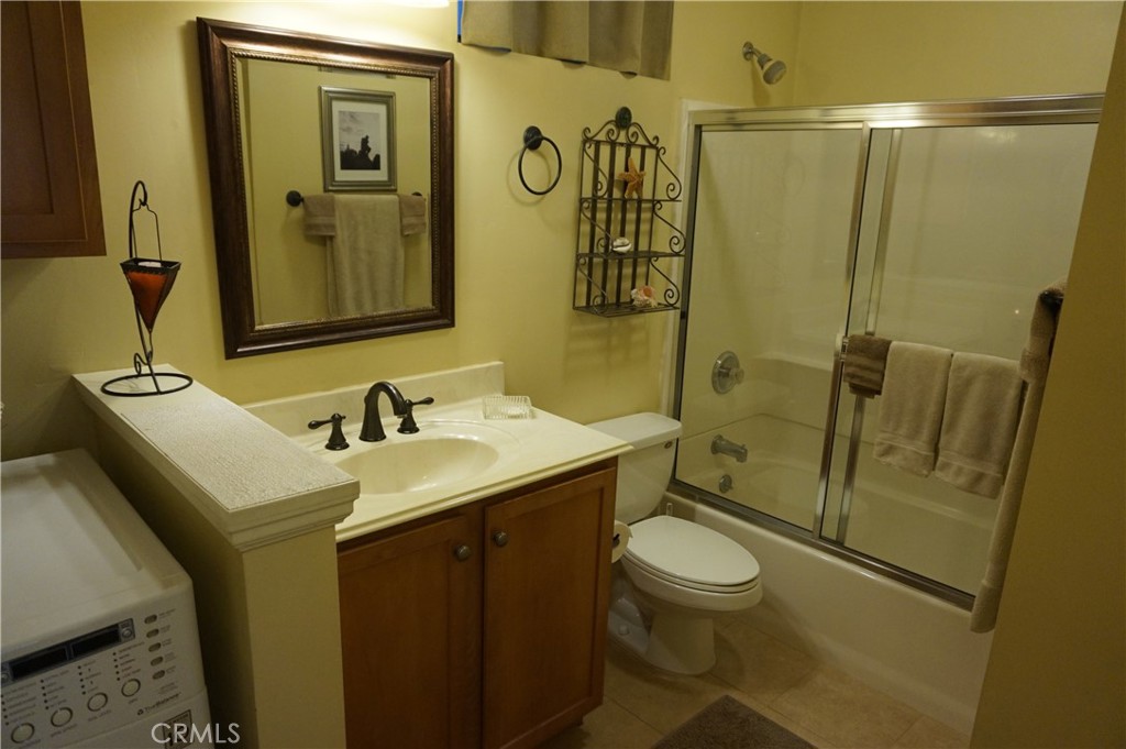 4501 Collwood Property Photo 8