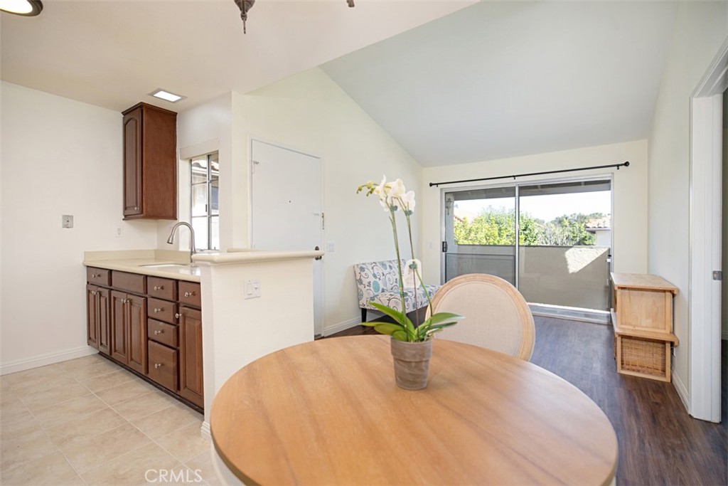 26121 La Real E4 Property Photo 6