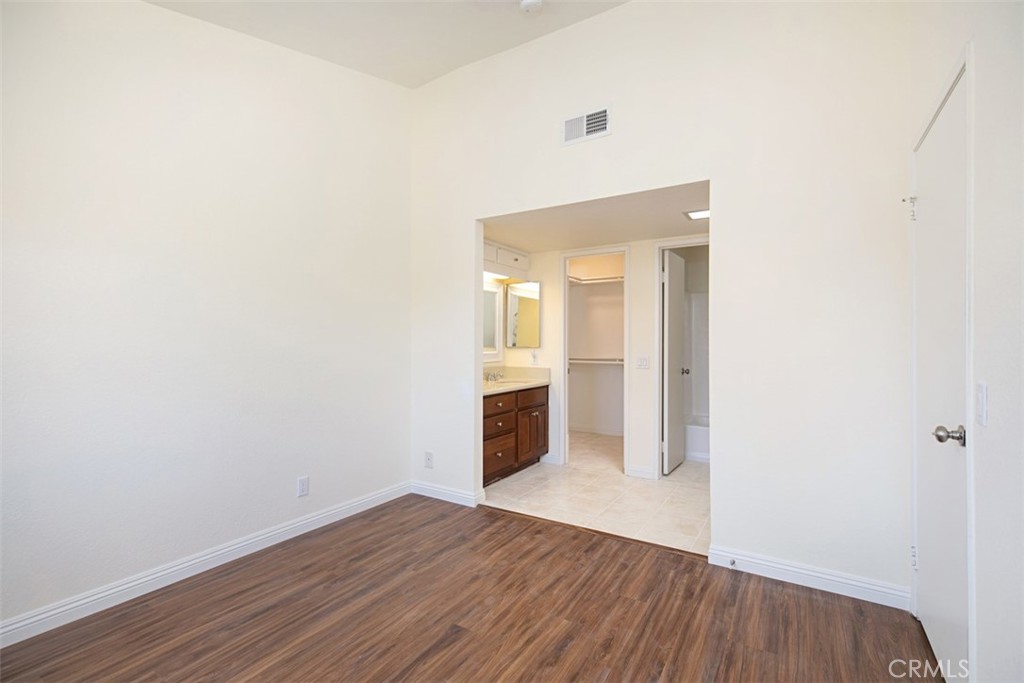 26121 La Real E4 Property Photo 13
