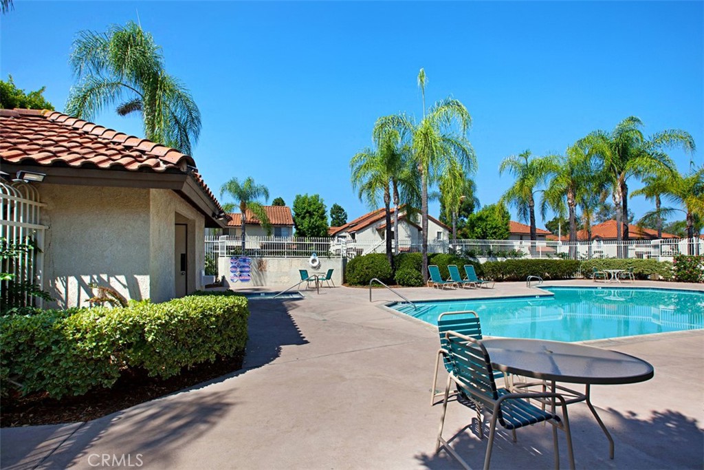 26121 La Real E4 Property Photo 17