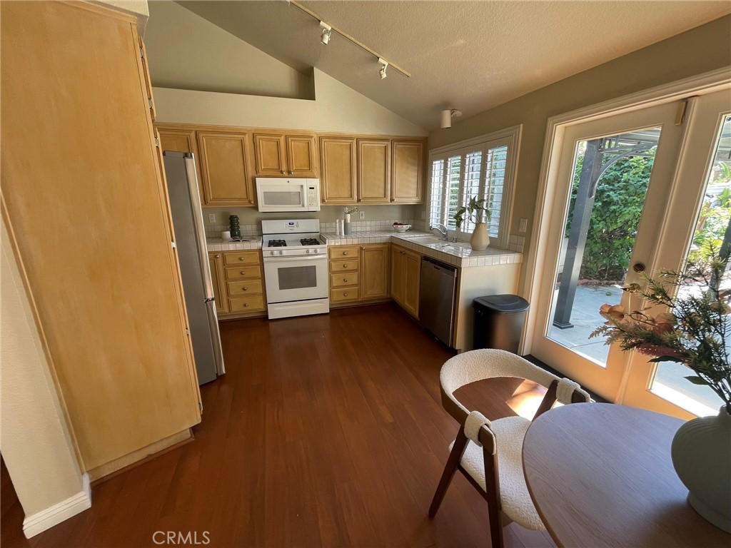 4 Del Italia Property Photo 5