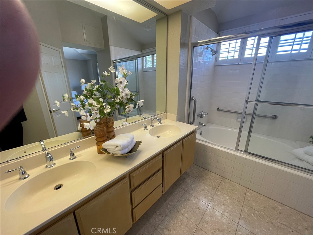 4 Del Italia Property Photo 14