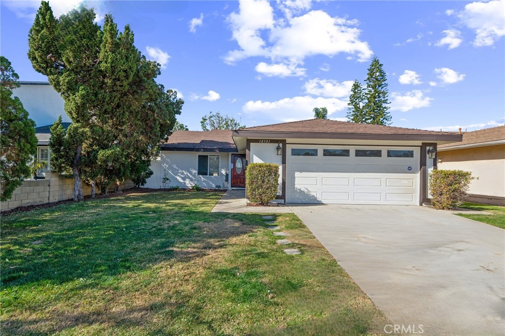 18501 Cecelia Way Property Photo