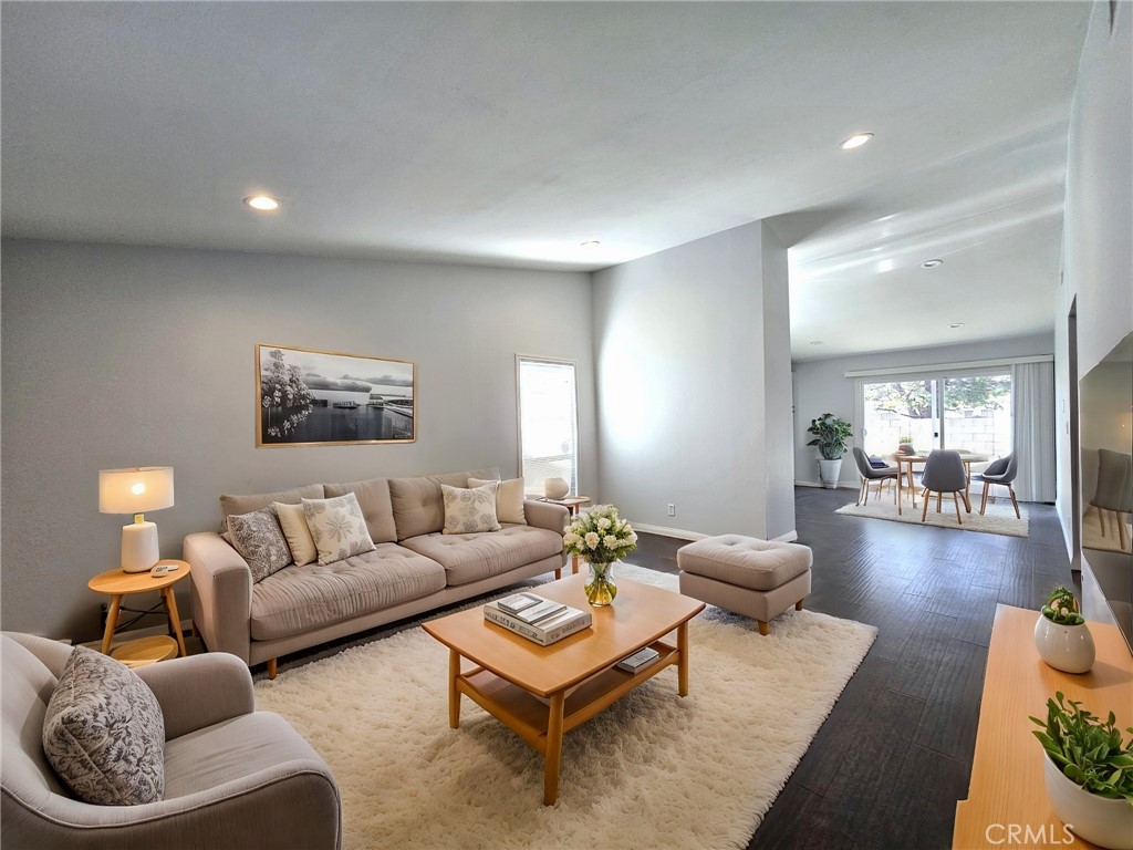18501 Cecelia Way Property Photo 2