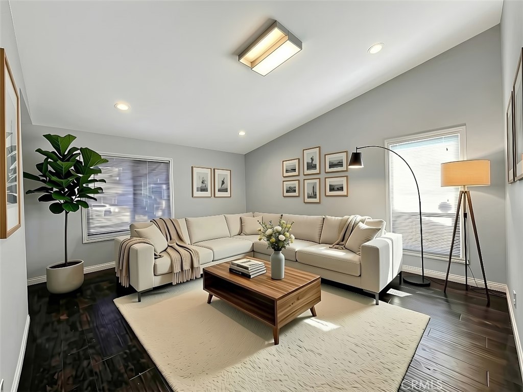 18501 Cecelia Way Property Photo 4