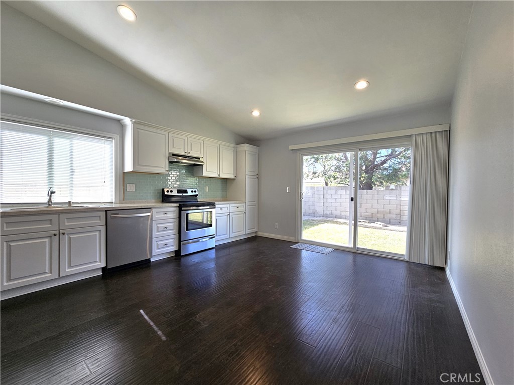 18501 Cecelia Way Property Photo 6
