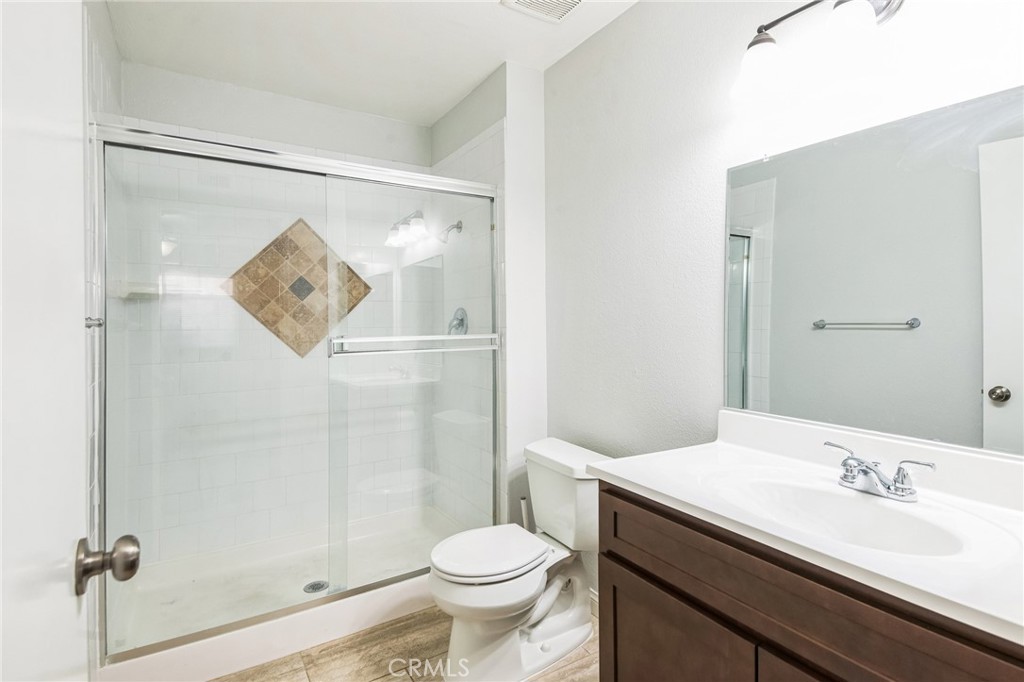 18501 Cecelia Way Property Photo 13