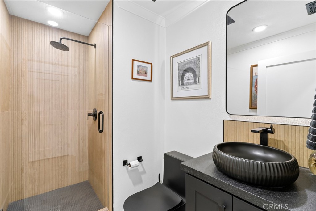 29 Lupari Property Photo 32