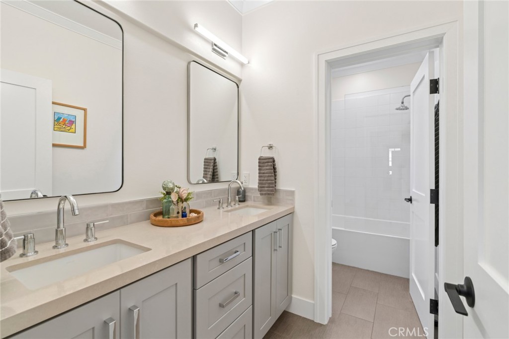 29 Lupari Property Photo 45
