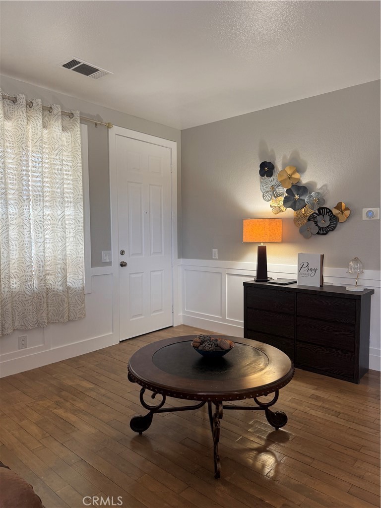 11539 Summer Street Property Photo 6