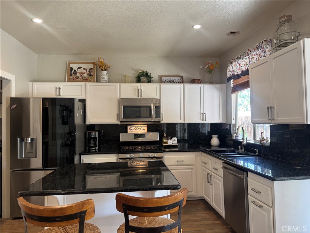 11539 Summer Street Property Photo 15