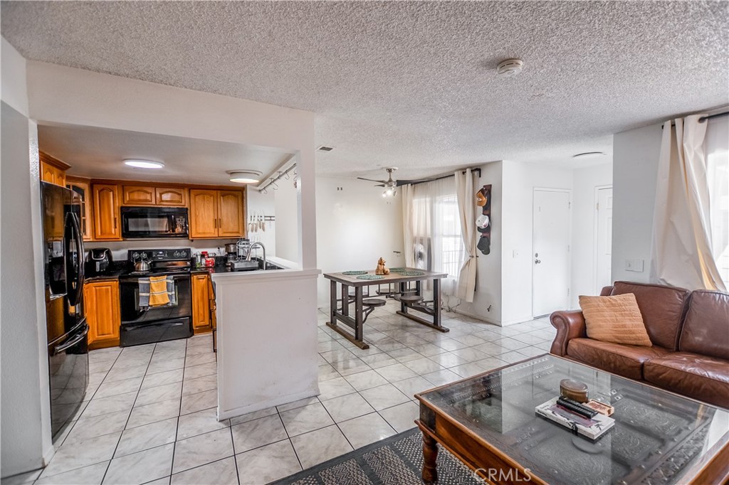 300 E Chestnut 300q Property Photo 4