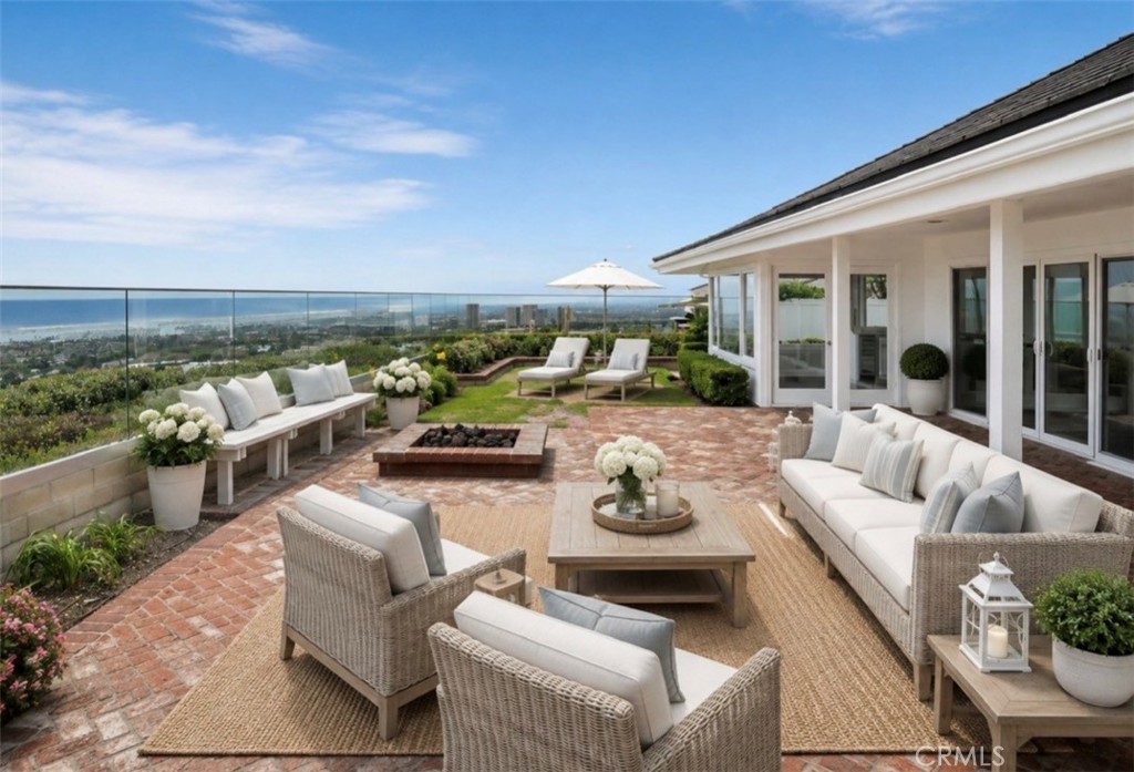 37 Montecito Drive Property Photo 2