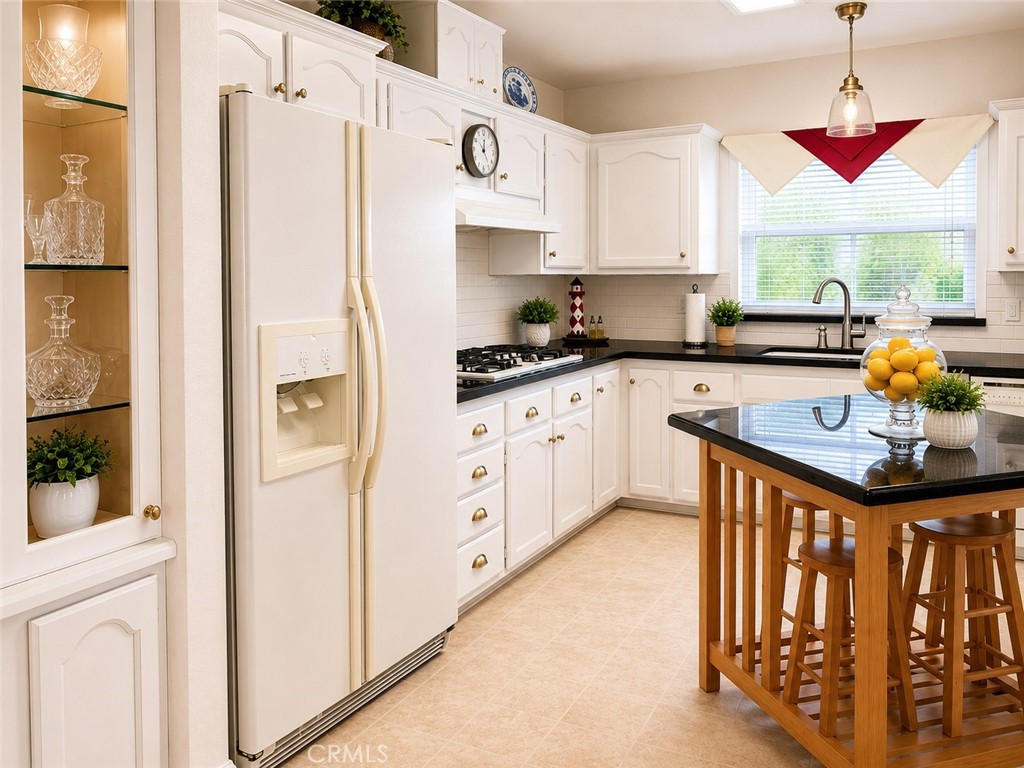 16222 Monterey Property Photo 5