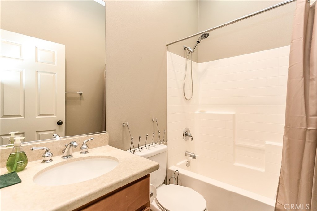 3415 S Main Street D Property Photo 15