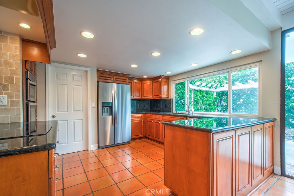 5021 Corkwood Lane Property Photo 7