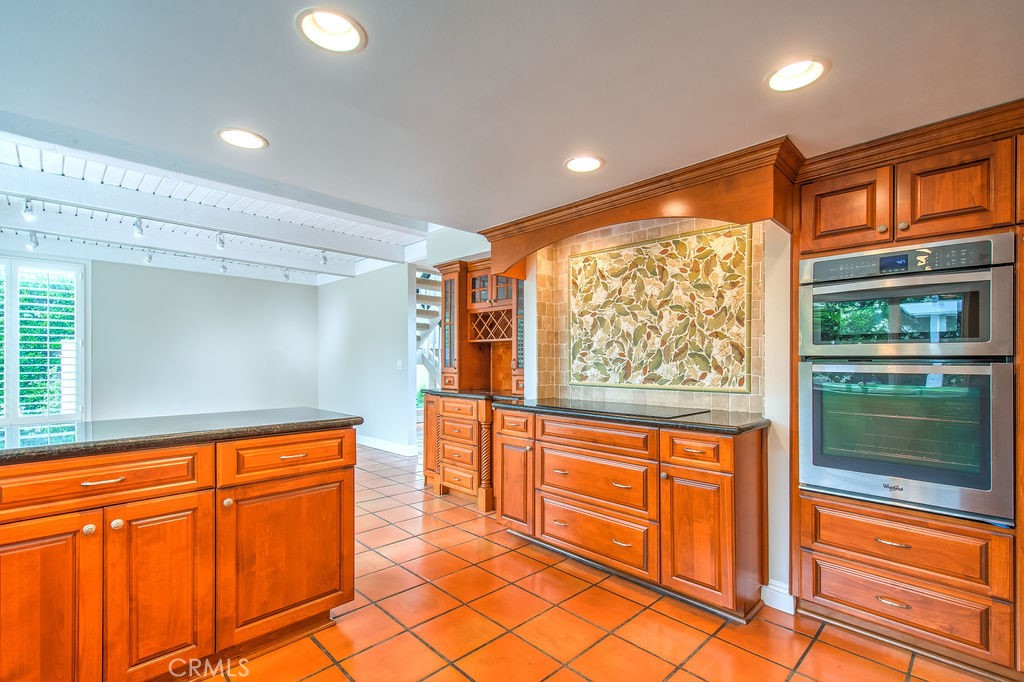 5021 Corkwood Lane Property Photo 8