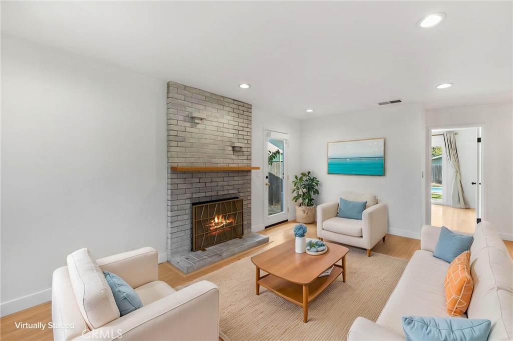 1308 Locust Property Photo 3