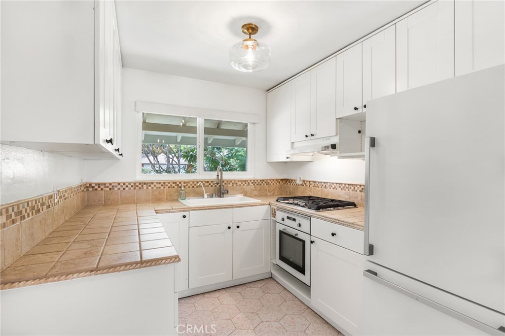 1308 Locust Property Photo 8