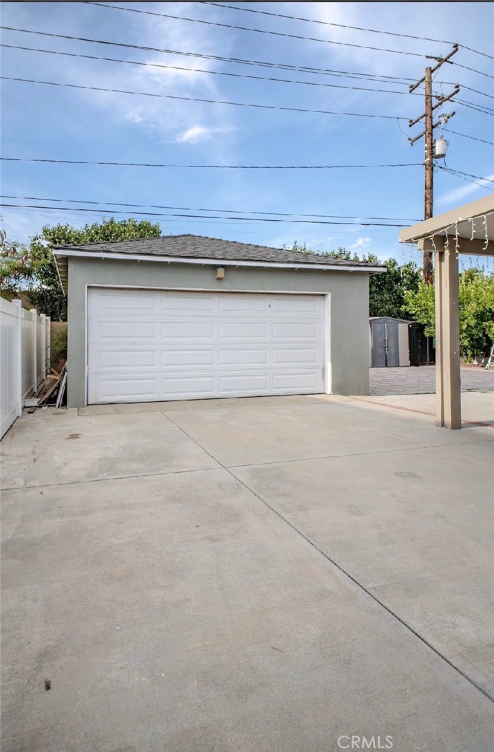 8217 Poinsettia Drive Property Photo 6