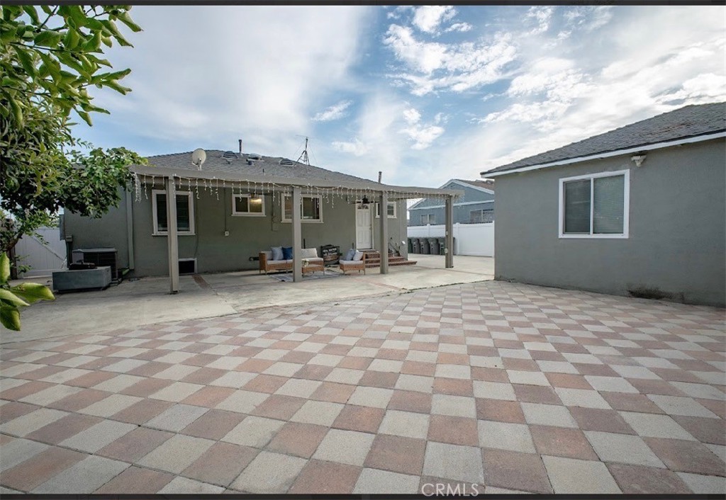 8217 Poinsettia Drive Property Photo 8