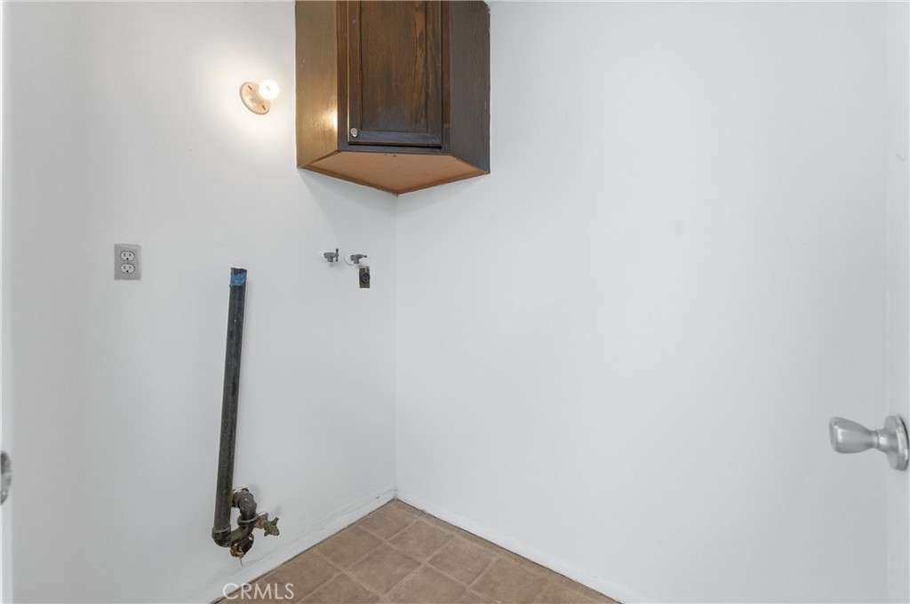 20244 Magnolia Street Property Photo 32