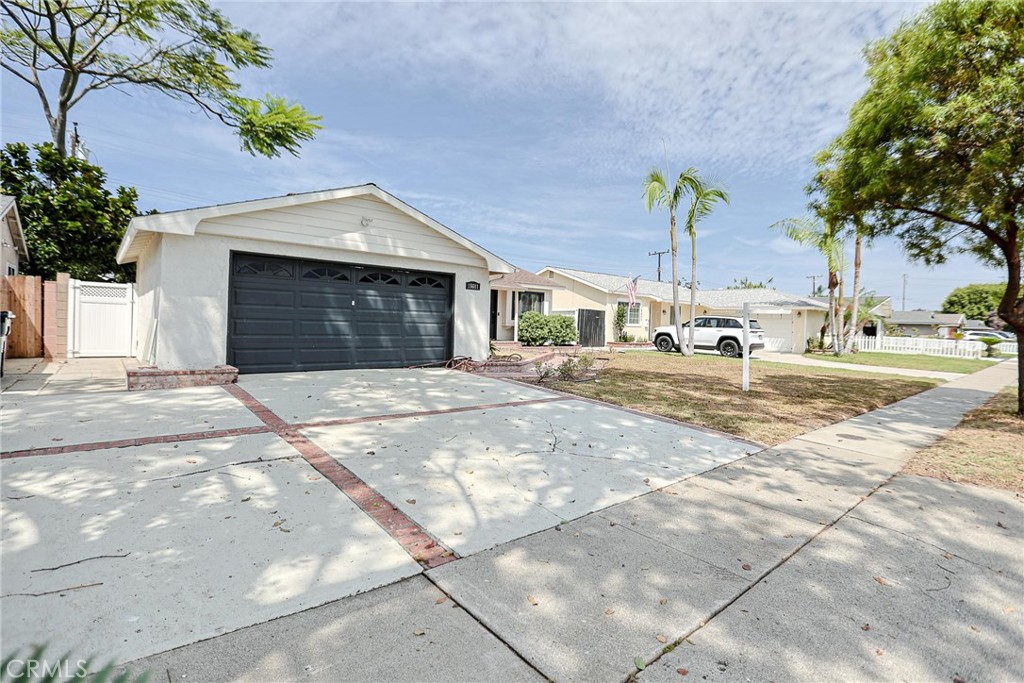 15611 Toway Property Photo 1