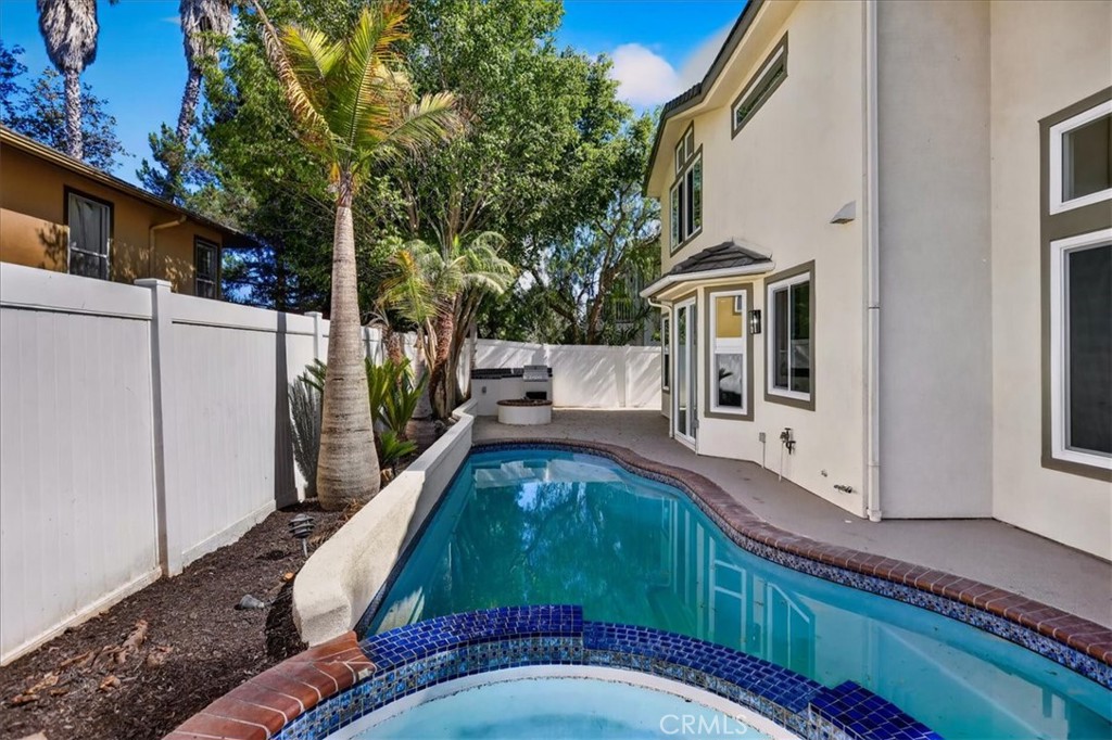 1 Bottlebrush Property Photo 29