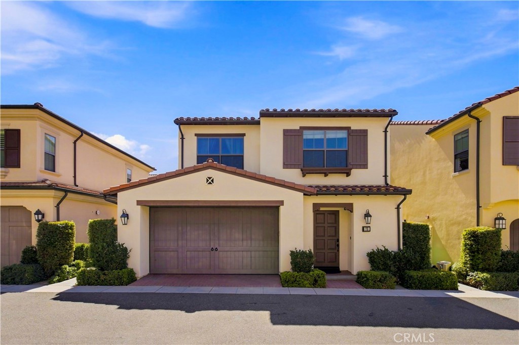 73 Wildvine Property Photo 1