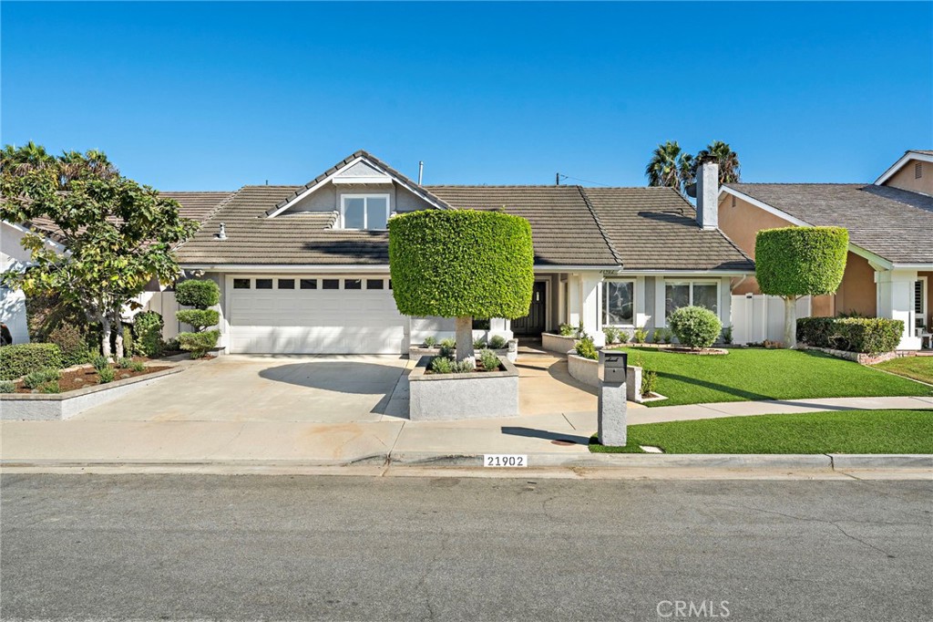 21902 Summerwind Lane Property Photo