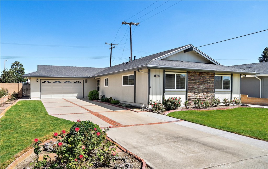 9413 Toucan Avenue Property Photo 1