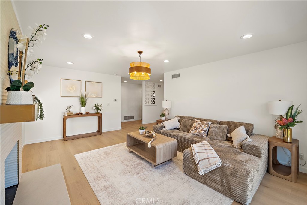 9413 Toucan Avenue Property Photo 6
