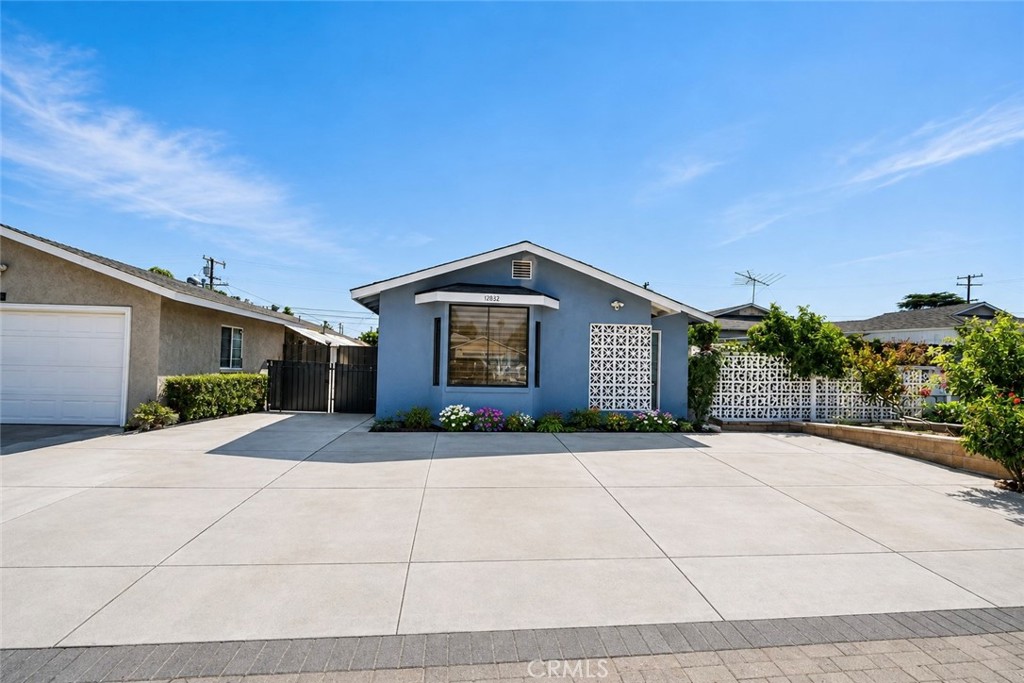 12832 Sycamore Street Property Photo 1