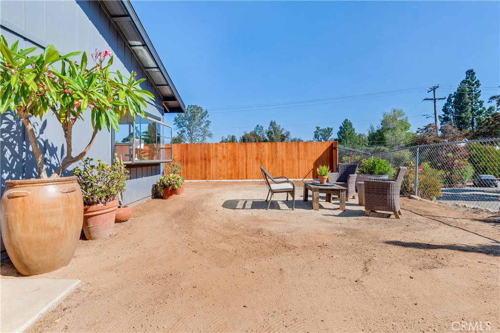 715 Las Ramblas Property Photo 16