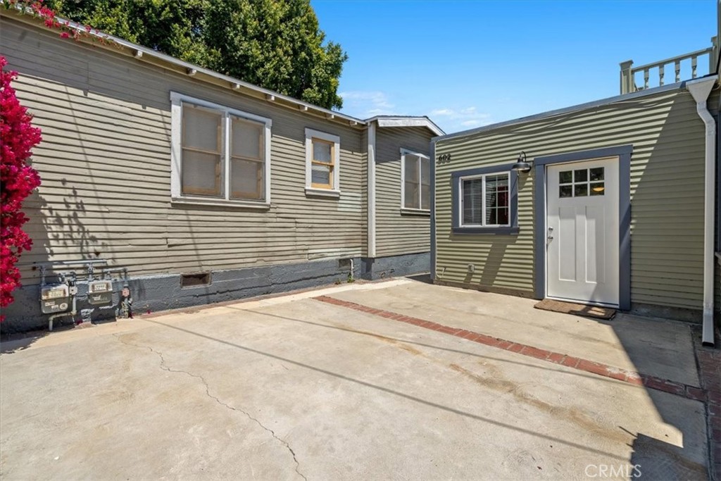 602 Douglas Street Property Photo 3