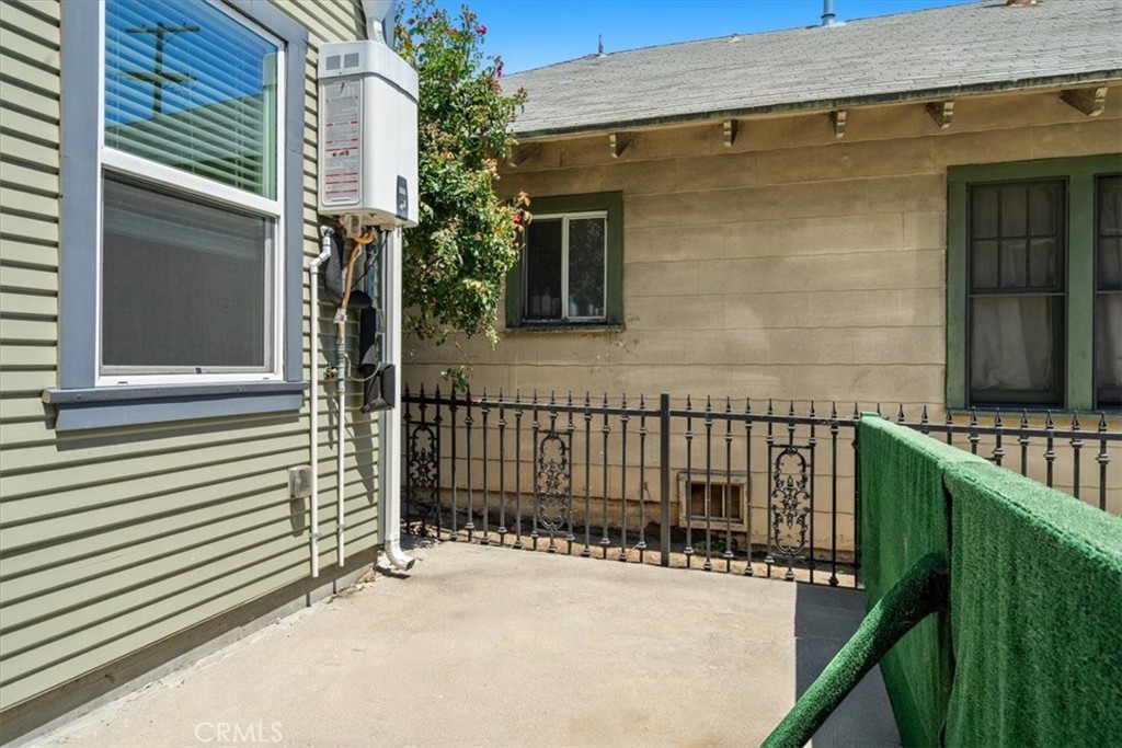 602 Douglas Street Property Photo 25