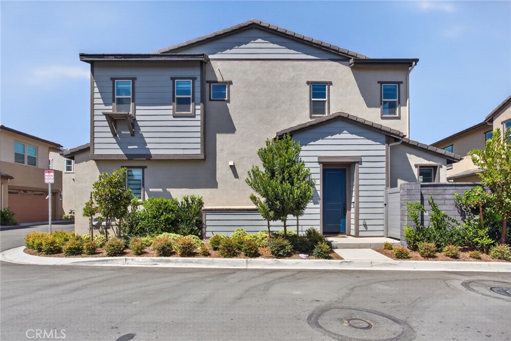 413 Moonflower Property Photo 3