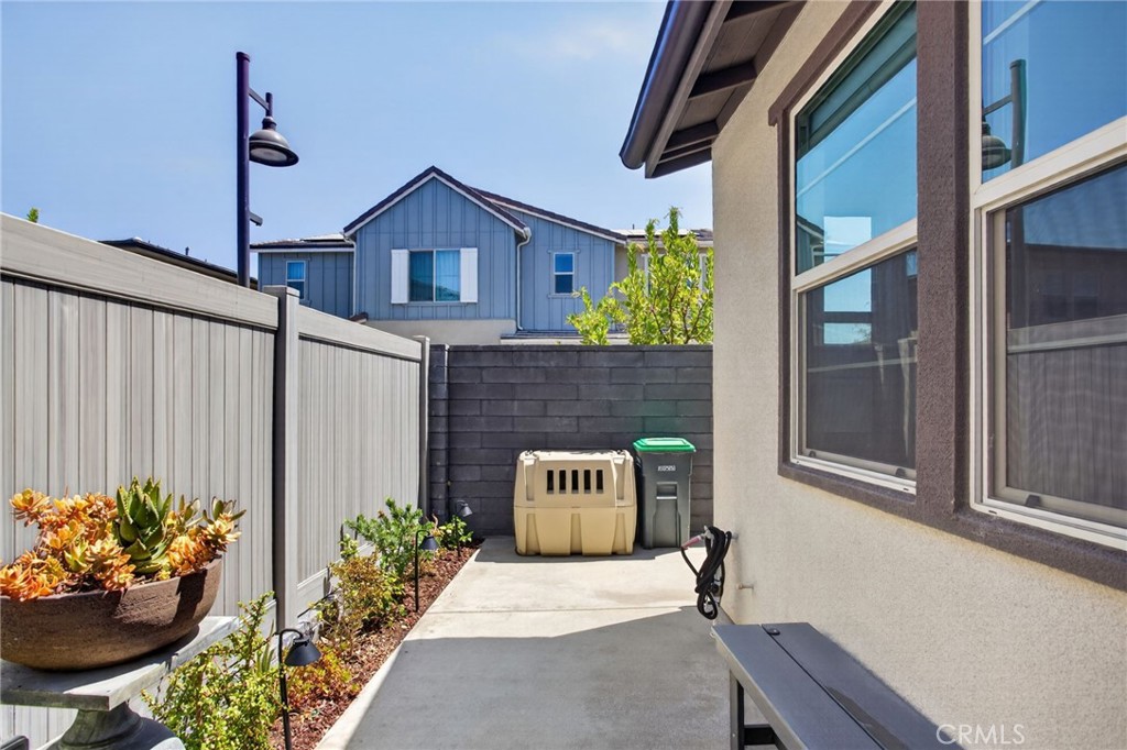 413 Moonflower Property Photo 37