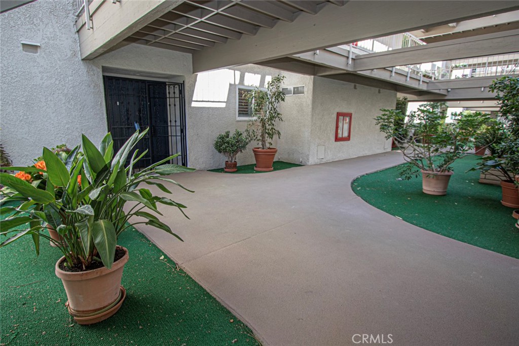 3242 San Amadeo 1a Property Photo 3