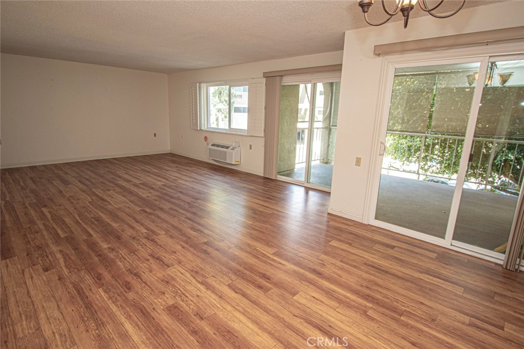 3242 San Amadeo 1a Property Photo 6