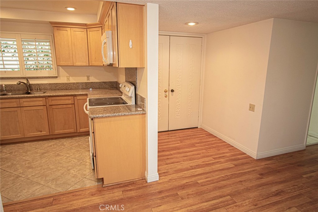 3242 San Amadeo 1a Property Photo 10